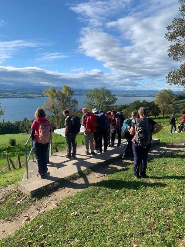 48_12_Aussicht vom Mont Vully über den Murtensee