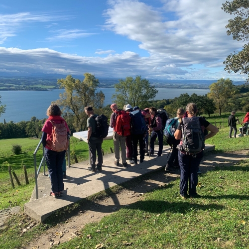 48_12_Aussicht vom Mont Vully über den Murtensee